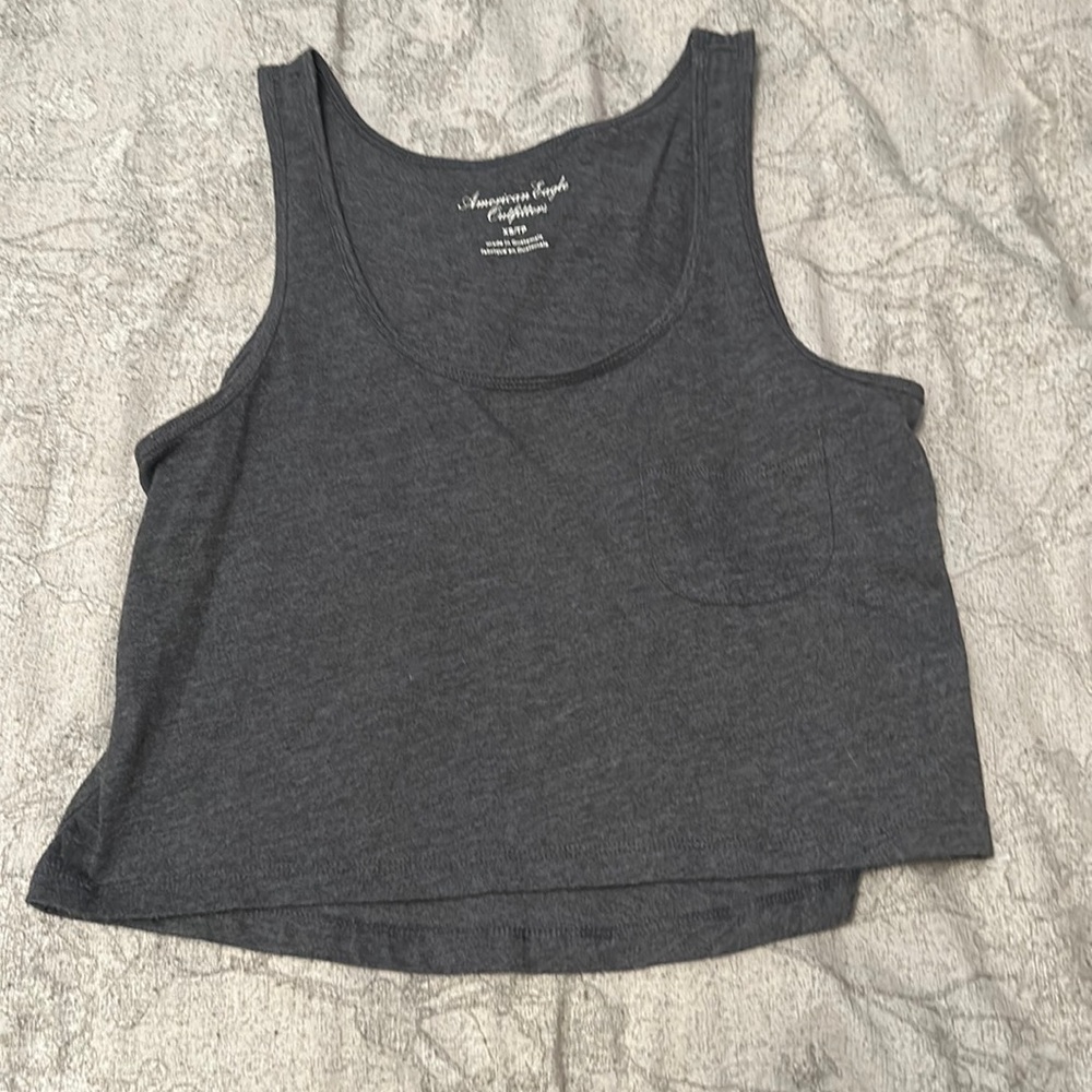 Gray American Eagle tank with pocket